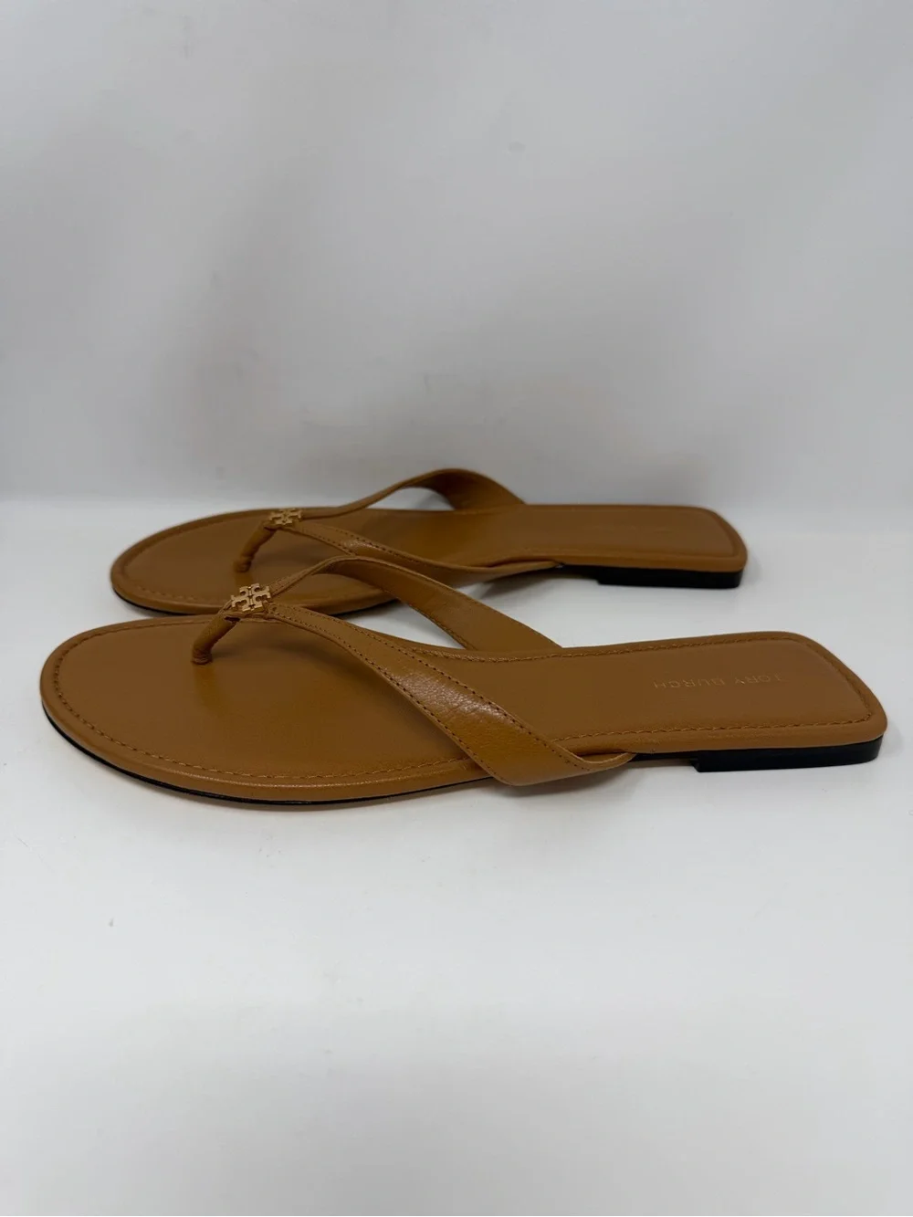 Tory Burch Classic Flip Flop Leather Camel Brown Size 8.5